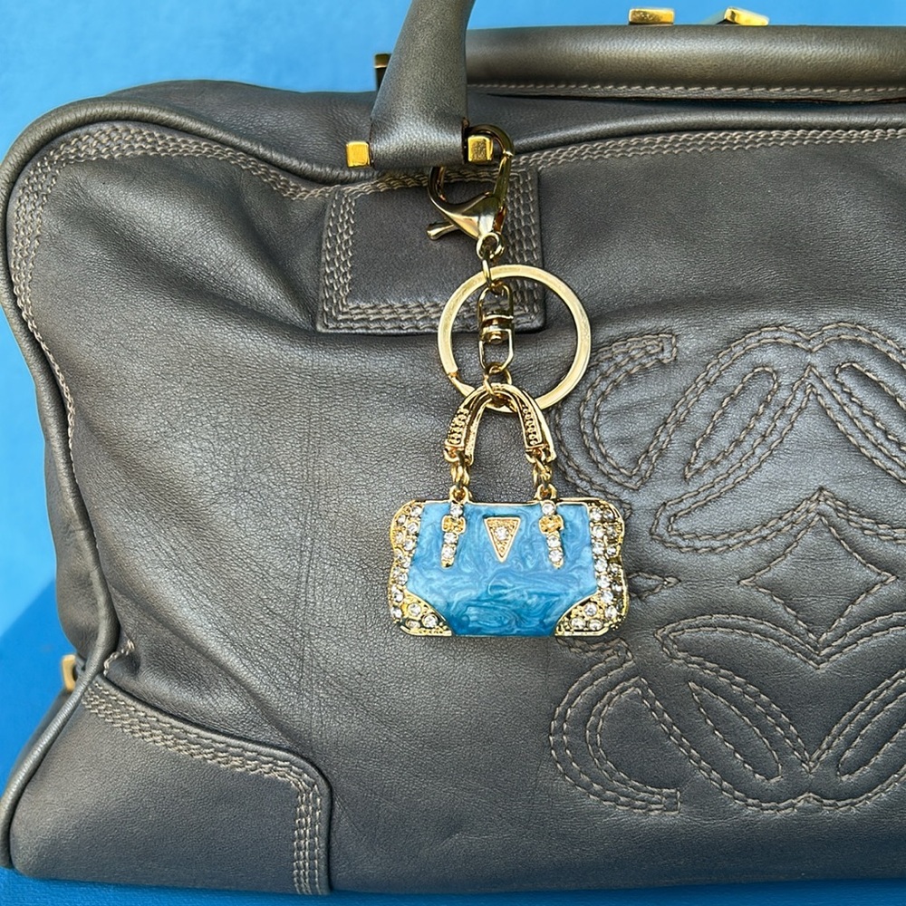 LOVELY LOEWE 🤯🤯🤯 ELEPHANT GREY WITH A TOUCH OF PEARL!!!